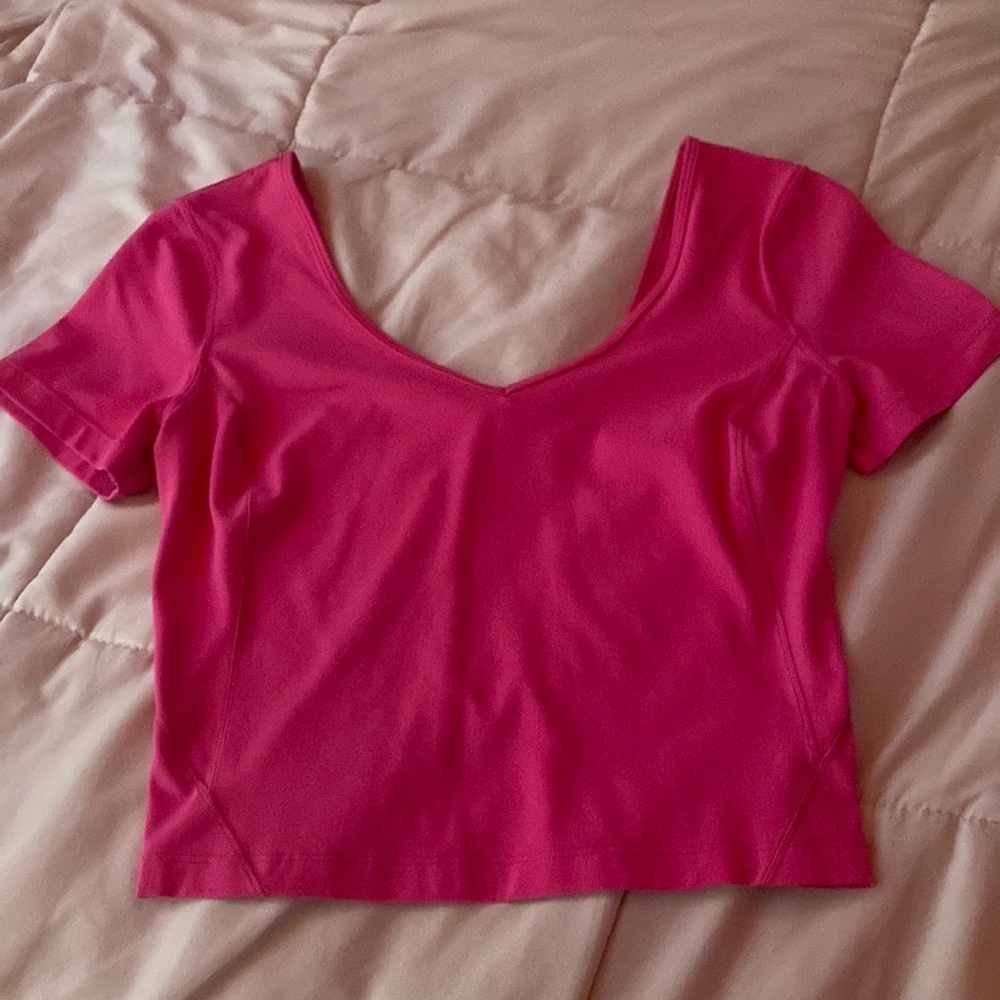 pink lululemon top